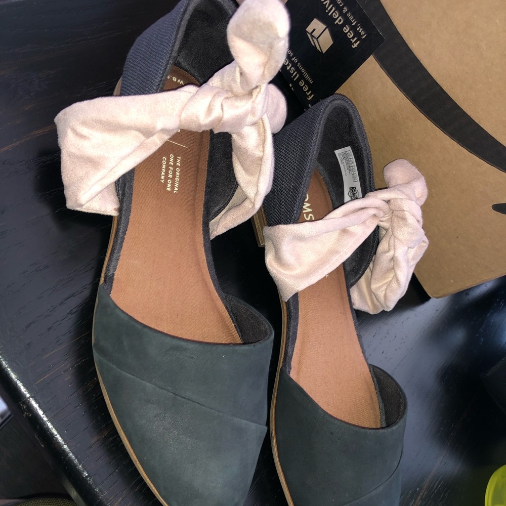 TOMS Jutti d’Orsay flats